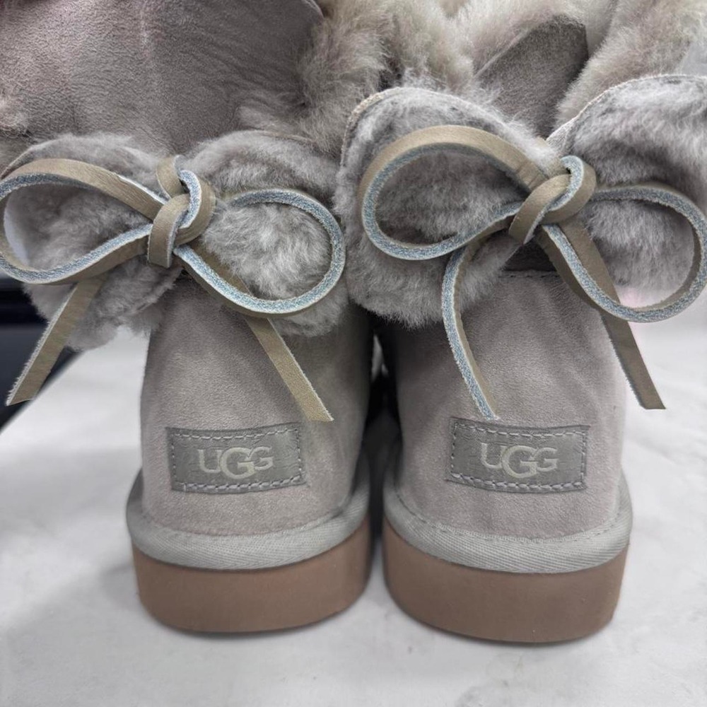 UGG Bailey Bow Women's Gray Suede Sheepskin Lined Ankle Boots Bow US 11